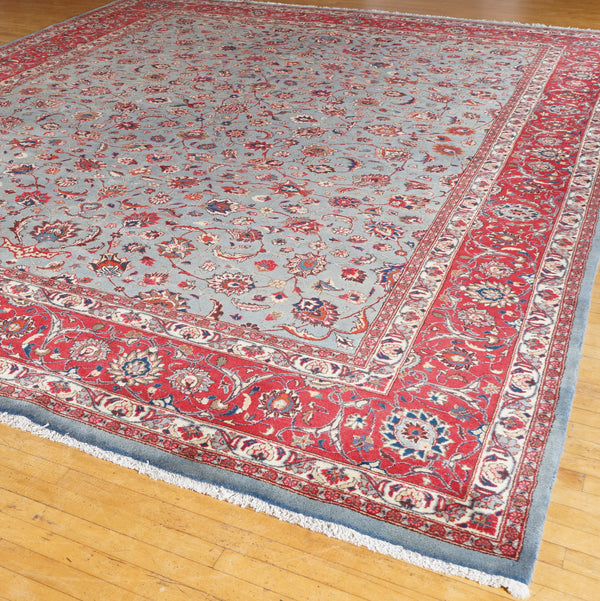 Fine Meshed carpet 383 x 301 cms